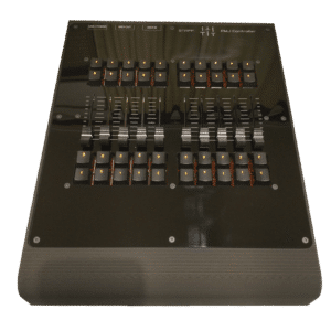 Staff controlador midi de 10 faders y 40 botones